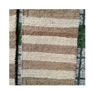 Alfombra decorativa de hierba marina tejida, ideal para hogares, oficinas, interiores de resorts y compras al por mayor para los mercados de decoración globales. - Product Image 1