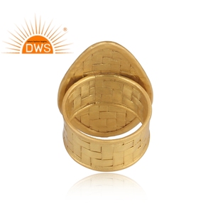 Anillo de Plata de Ley con Baño de Oro de 18K, Diseño Moderno y Elegante, Fabricante de Joyería Fina - Product Image 4