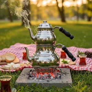 กาน้ำชาทองแดงตีขึ้นรูปด้วยมือ ดีไซน์โลหะทนทาน - Product Image 1