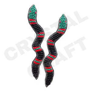 Pendientes de cuentas de serpiente Vintage para mujer, color patriótico naranja, blanco y azul, para bodas y días conmemorativos - Product Image 1