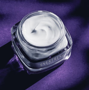 Crema de Día Antienvejecimiento con Tripéptido-29 de 50 ml de Primera Calidad OEM, Ayuda a Reducir las Arrugas y la Firmeza, Apta para Todo Tipo de Piel - Product Image 3