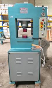 Machine hydraulique de pressage de pièces de monnaie outil et équipement de bijoux hydrauliques - Product Image 5