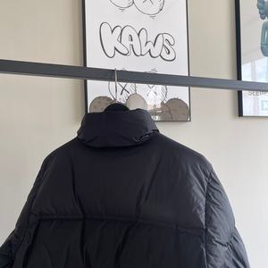 Veste d'hiver épaisse de haute qualité personnalisée, rembourrage en duvet, couleur unie, veste matelassée à capuche pour homme, pour l'extérieur - Product Image 2