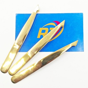 Pince à épiler de luxe personnalisée en acier inoxydable, pointe inclinée de précision, écologique, couleur or, outil de beauté et de toilettage pour salon et maison - Product Image 6