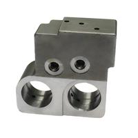 Forjado en caliente 45 #   Bloque de Válvulas Hidráulicas Integrado Personalizado de Acero Mecanizado por CNC con Brida de Cuatro Orificios para Uso Agrícola