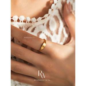 Anillo de sello chapado en oro de 18K con acabado mate, anillo de banda delgada que no se deslustra, regalo para ella o para mamá, gemelos y pinzas de corbata finos - Product Image 4