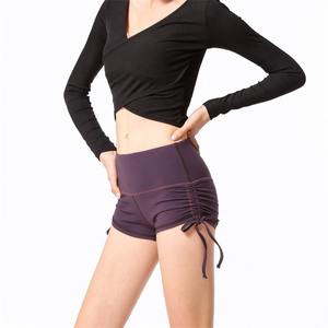 Short de yoga fitness deux pièces pour femmes de haute qualité Logo personnalisé taille haute élastique respirant sécurité conception sans couture - Product Image 4