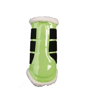 Bottes de protection pour chevaux en fourrure blanche, bottes de cheval en polaire blanche avec paillettes, fabricant de bottes de protection pour les jambes des chevaux au Pakistan - Product Image 5