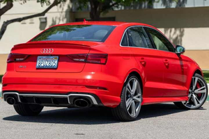 Audi RS3 Sportback 2024 Usado, Manual/Automático, Diésel/Gasolina, Volante a la Izquierda, Asientos de Cuero, Cámara Trasera, Euro IV, Xenón, EE. UU. - Product Image 4
