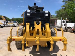 รถเกรดเดอร์มือสองคุณภาพสูง ปี 2023 ผลิตในสหรัฐอเมริกา พร้อมเกียร์และปั๊ม - Product Image 6