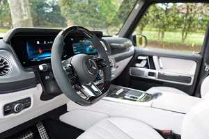 2024 AMG G63 AWD SUV Turbo, Bajo Kilometraje, Transmisión Automática, Volante a la Izquierda, Gasolina, en Excelente Estado - Product Image 4