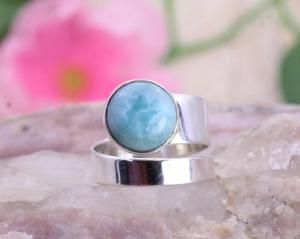 Anillo de Larimar de plata 925 de estilo clásico para mujer, piedra preciosa cortada, declaración, compromiso de boda, regalo de aniversario, ajuste de bisel con incrustaciones - Product Image 3