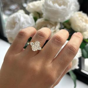Bague de fiançailles en moissanite taille ovale de luxe, trois pierres, sertie or, argent, platine, bijoux fins, prix d'usine - Product Image 5