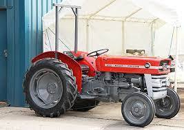 Tractor Agrícola Massey Ferguson 135 4WD con Componentes Esenciales de Motor, Caja de Cambios y Bomba, 50 HP - Product Image 4