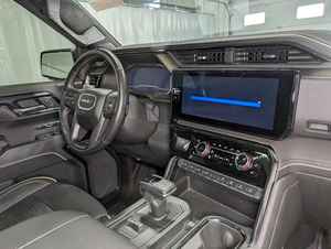 GMC Sierra 1500 AT4X 4WD Crew Cab Pickup 2024 en Buen Estado - Product Image 5