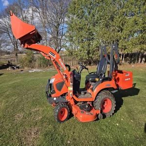 Tractor Kubota BX2380 Multifuncional 4x4, Nuevo, Tractor Agrícola con Motor, Bomba, Caja de Cambios y Rodamientos - Product Image 1