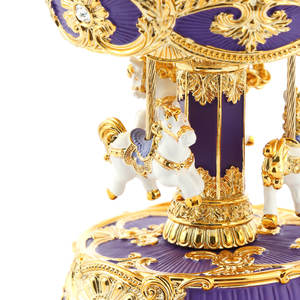 Globe à neige musical en résine Xinlin pour la décoration des fêtes et les cadeaux, style artificiel - Product Image 3