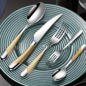 Juego de cubiertos de metal de acero inoxidable con acabado elegante de diseñador perfecto para cenas modernas reuniones festivas elegantes - Product Image 1