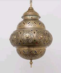 Linterna de metal de lujo de diseño elegante en Nuevo diseño de grabado nuevo último estilo de moda linterna de vela de metal decoraciones para el hogar - Product Image 1