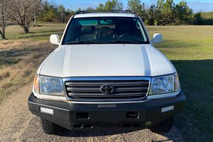 Vente flash - LandCruiser 2004 - Moteur V8 de 4,7 litres - 4 roues motrices - Product Image 3
