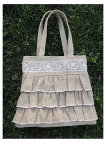 Sac fourre-tout en jute à volants avec texture superposée et bordure en dentelle en jute naturelle, conçu pour un port quotidien élégant à l'épaule - Product Image 3