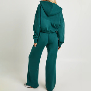 Nuevo Conjunto Deportivo Corto Verde con Logotipo Personalizado, Conjuntos Deportivos Completos para Mujer, Transpirables, para Exteriores, Estilo Urbano, Traje Deportivo para Mujer - Product Image 2