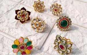 แหวนคุนดันโพลกีแบบปรับได้สำหรับงานแต่งงานแบบอินเดีย เครื่องประดับแฟชั่นสำหรับคริสต์มาส ดีวาลี รอมฎอน ปาร์ตี้ ฮาโลวีน ฮาลดี ทำจากโลหะ - Product Image 4