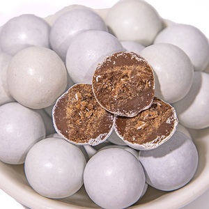 Wholesale Festival White Chocolate Coated <strong>Peanut</strong> Ball Filling <strong>Sweet</strong> and Fruit Flavored Halal Certified in Bag Packaging - Product Image 3