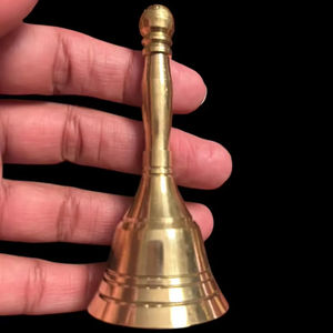Cloche à main en laiton léger avec étiquetage privé pour un transport facile, idéale pour les prêtres enseignants et les leaders spirituels de tous les jours - Product Image 1
