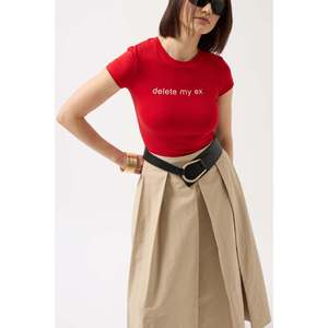 Camiseta corta Delete My Ex Baskili Likrali - Rojo - Rojo - Product Image 4