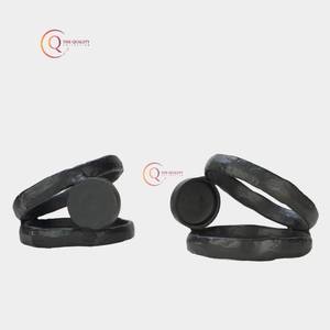 Nouveau design Bougeoir de luxe poli, pot à bougie élégant en métal unique, couleur noire, enduit de poudre, idéal pour Noël - Product Image 4