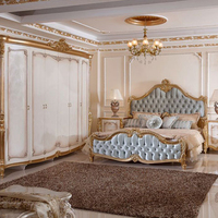 Juego de Dormitorio de Lujo Estilo Europeo con Cama Suave, Hecho de Madera Sólida con Tallado a Mano de Alta Calidad para Uso en Dormitorios