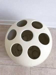 Mini paragüero elegante en forma de huevo en acero inoxidable con acabado elegante, perfecto para la decoración y el almacenamiento del hogar en interiores - Product Image 2