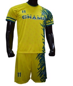 Ropa de fútbol de tela transpirable ligera y cómoda lavable a máquina en varios tamaños y colores para equipos deportivos y clubes - Product Image 1