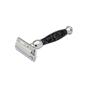 Maquinilla de afeitar de seguridad ajustable de acero inoxidable de la mejor calidad, cómoda maquinilla de afeitar desechable de 3 hojas a bajo precio - Product Image 1