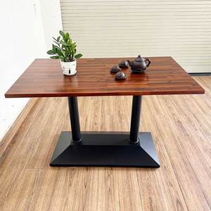 Table basse rectangulaire en bois d'acacia style ferme moderne 120x70cm avec double pieds en fer, mobilier de salon - BA68147 - Product Image 3