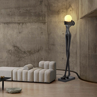 Lampe sur pied moderne en résine en forme humaine, sculpture artistique décorative pour la maison, le salon, la cafétéria