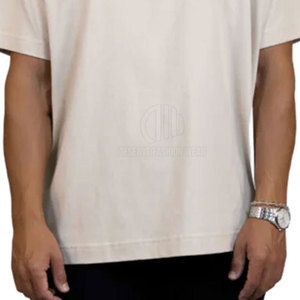 เสื้อยืดโอเวอร์ไซส์สไตล์โมเดิร์นสำหรับผู้ชาย ออกแบบมาเพื่อความหลวมสบายด้วยวัสดุที่ทนทานและสไตล์ที่ใส่สบาย เหมาะสำหรับการใช้งานกลางแจ้ง - Product Image 5