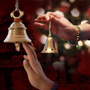Arc Design Métal Moulé Artisanat Premium Hand Bell Avec Finition Argentée Laiton Inclus Pour Les Pratiques Spirituelles De Mariage Diwali - Product Image 5