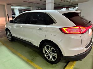 2017 Ford Edge AWD Motor Turbo usado Interior oscuro con asientos de cuero Control de crucero ACC - Product Image 5