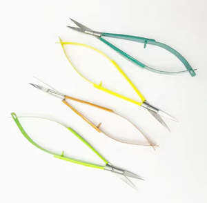 Ciseaux à ressort Ciseaux à ressort en acier inoxydable massif Différentes couleurs pour cils/sourcils pour professionnel OEM personnalisé La - Product Image 1