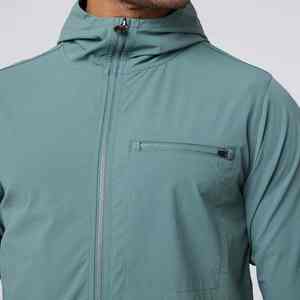 เสื้อแจ็คเก็ตออกกำลังกายสำหรับผู้ชาย น้ำหนักเบา ระบายอากาศได้ดี ผลิตจากโพลีเอสเตอร์ เหมาะสำหรับกิจกรรมกลางแจ้ง วิ่ง และเล่นกีฬา มีปกตั้งและโลโก้ด้านหน้า - Product Image 6