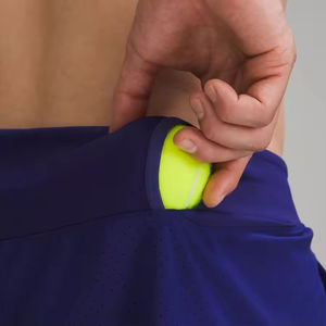 Ensemble maillot et short de tennis respirant pour homme avec broderie d'insigne d'équipe personnalisé Uniforme de tennis de performance - Product Image 4