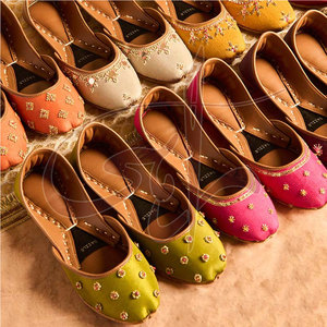 Nouvelles Khussas pour femmes, style tendance, antidérapantes, en cuir véritable de haute qualité, design élégant, taille et couleur personnalisables, légères - Product Image 6