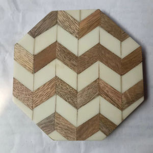 Sous-verres faits à la main en bois et résine avec design et couleur personnalisés disponibles ici - prix bas - Product Image 1