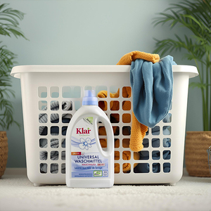Détergent à lessive liquide universel écologique et vegan de la marque KLAR, sans parfum, 1,5 L, 33 lavages, adapté aux allergies, pour bébé - Product Image 2