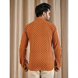 Chemise décontractée en popeline de coton imprimée orange avec col montant et manches longues, tissu tissé 100% respirant - Product Image 6