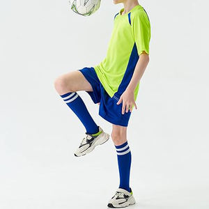 La última camiseta de fútbol al por mayor de tendencia superior con tamaño personalizado, ropa de equipo cómoda y transpirable, ropa de fútbol, camiseta de fútbol - Product Image 4