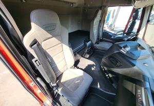 Camion Iveco 2015, 351-450 ch, Euro 5, Diesel, Transmission Automatique, Capacité de Charge >50T, Transmission 6x4, Masse Totale Autorisée Supérieure à 30000 kg, pour Express - Product Image 6