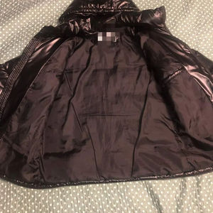 Chaquetas con capucha de lona ligeras de alta calidad Abrigos acolchados de mezcla de plumón Frente de logotipo personalizado para hombres Diseño personalizado al por mayor - Product Image 2